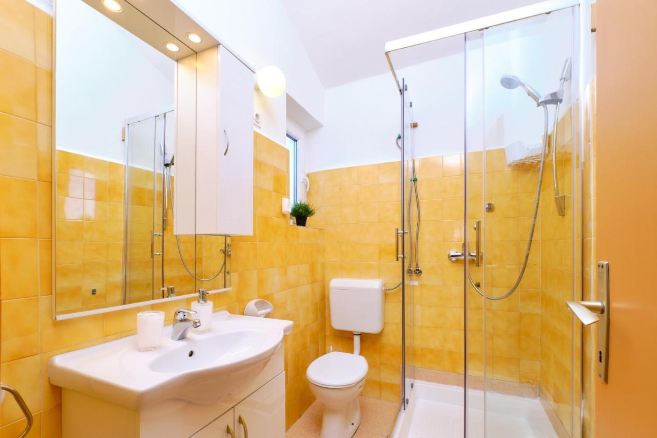 Apartments Vanda มาลีโลชินจ์ ภายนอก รูปภาพ